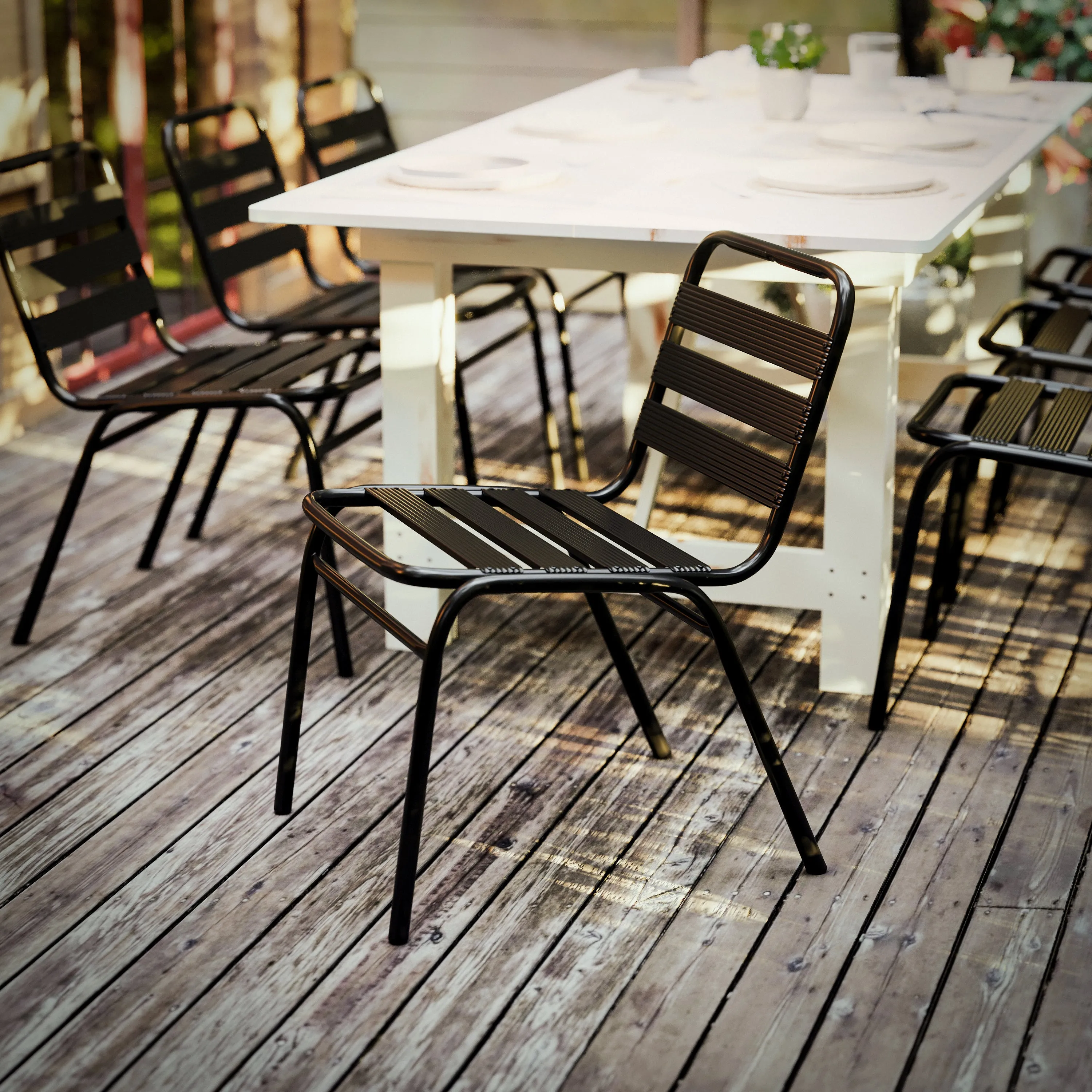 Contemporary Patio Chairs for Indoor and Outdoor Use