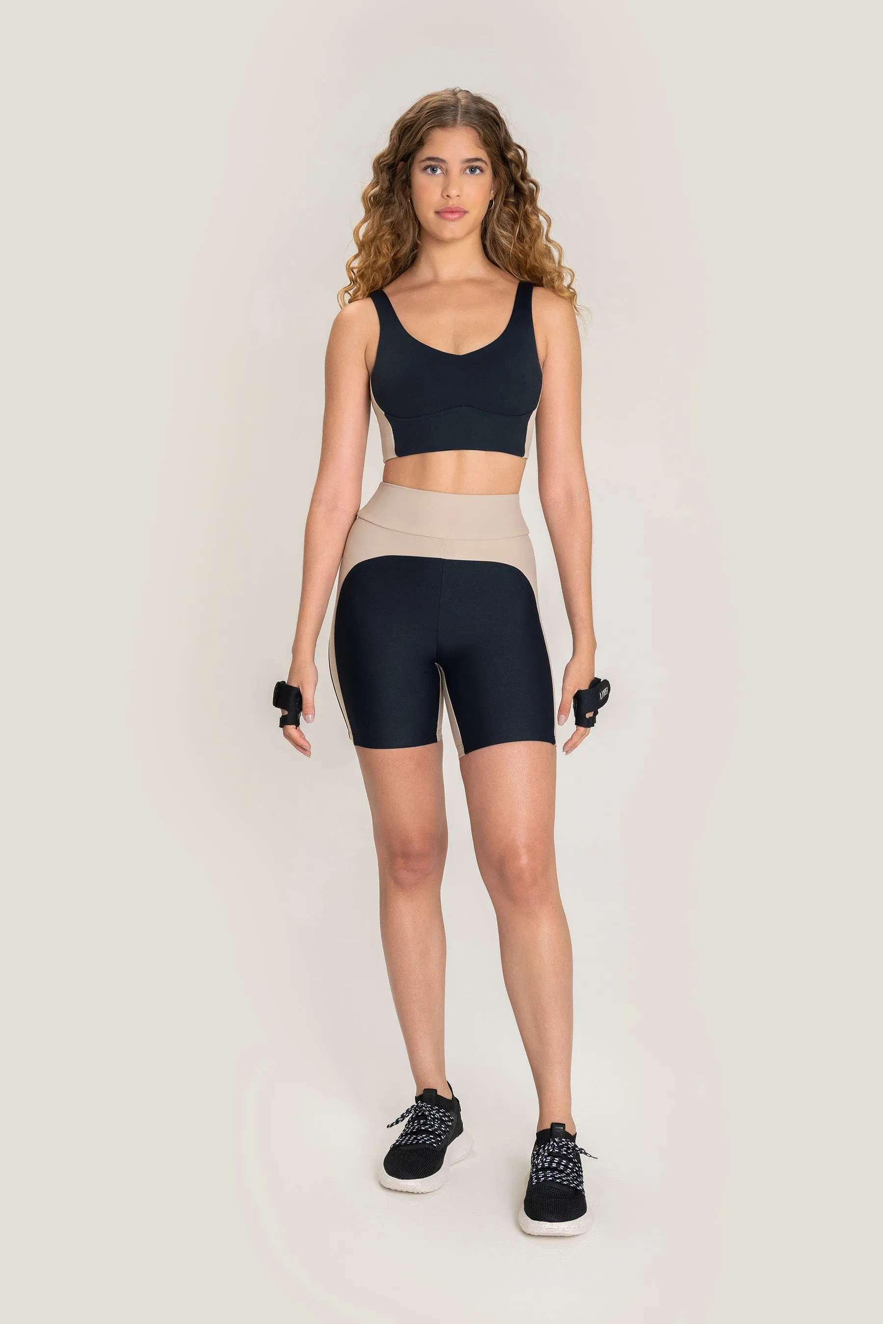 Essential Color Hype Mid Sports Bra