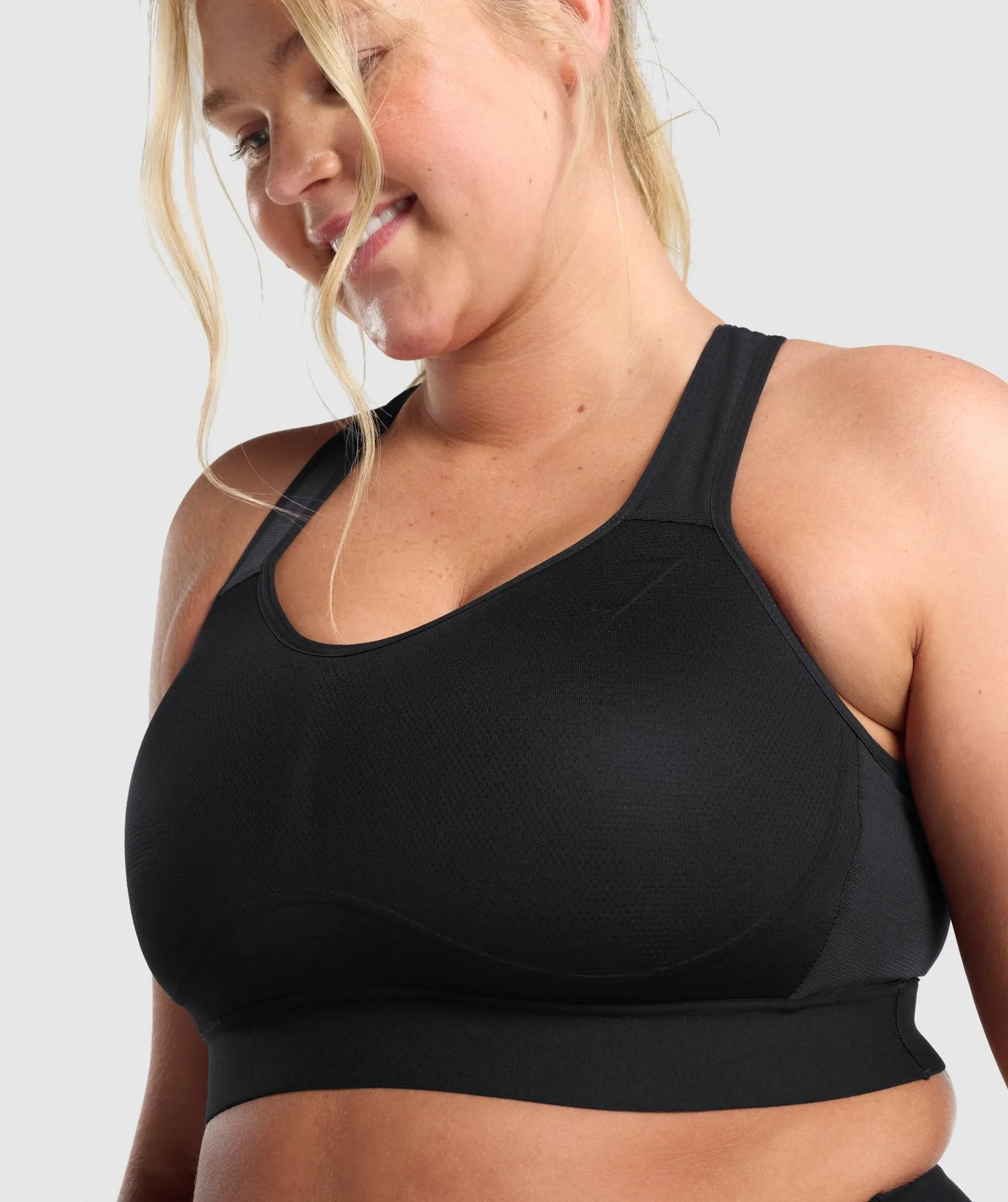 Gymshark Lightweight High Support Sports Bra -  Black