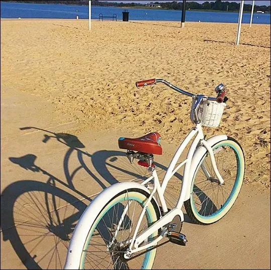 sixthreezero Scholar Women's 26" 21 Speed Beach Cruiser Bicycle