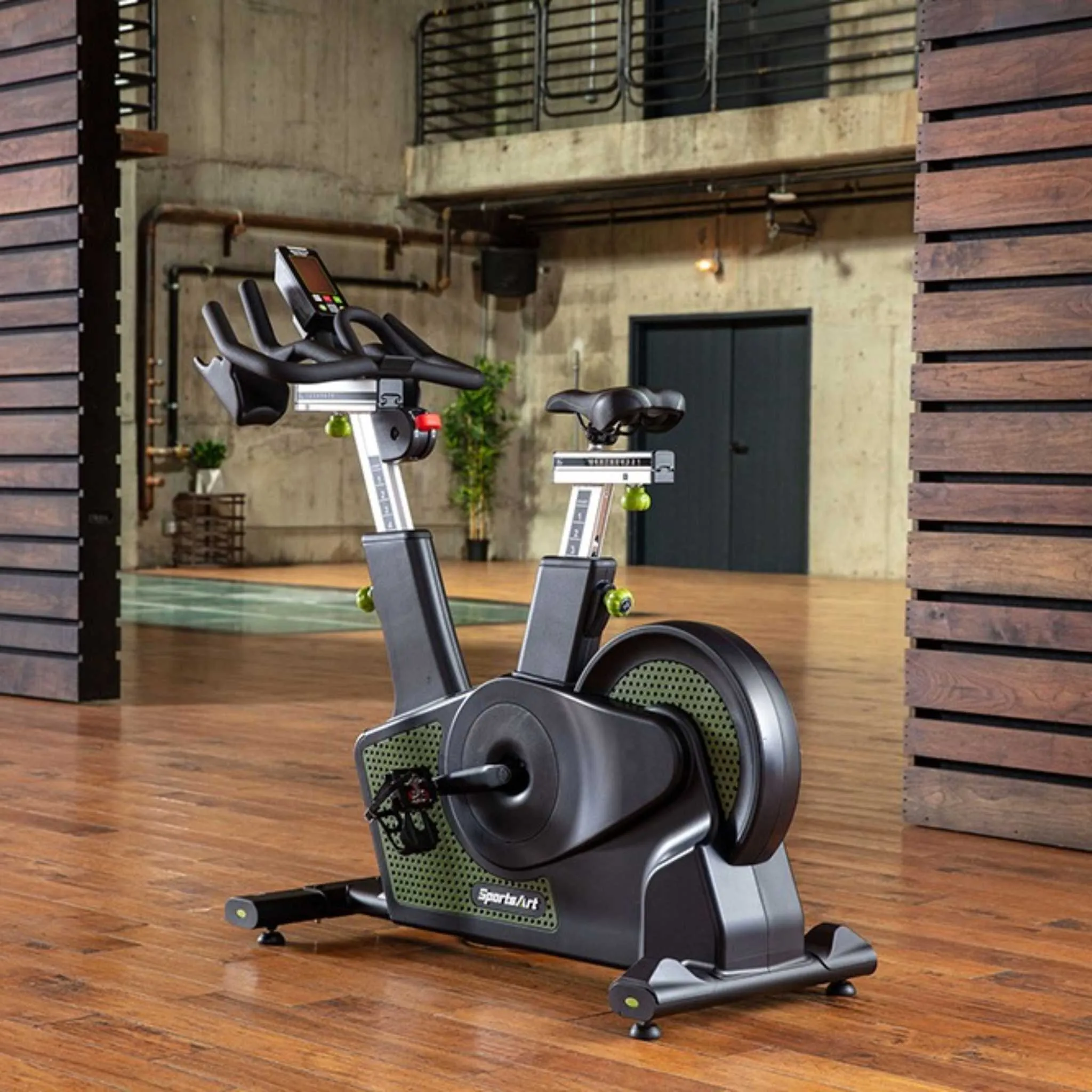 SportsArt G516 Eco-Powr Indoor Cycle