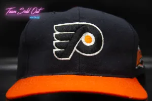 Vintage Starter Philadelphia Flyers Plain Logo Snapback Hat NHL