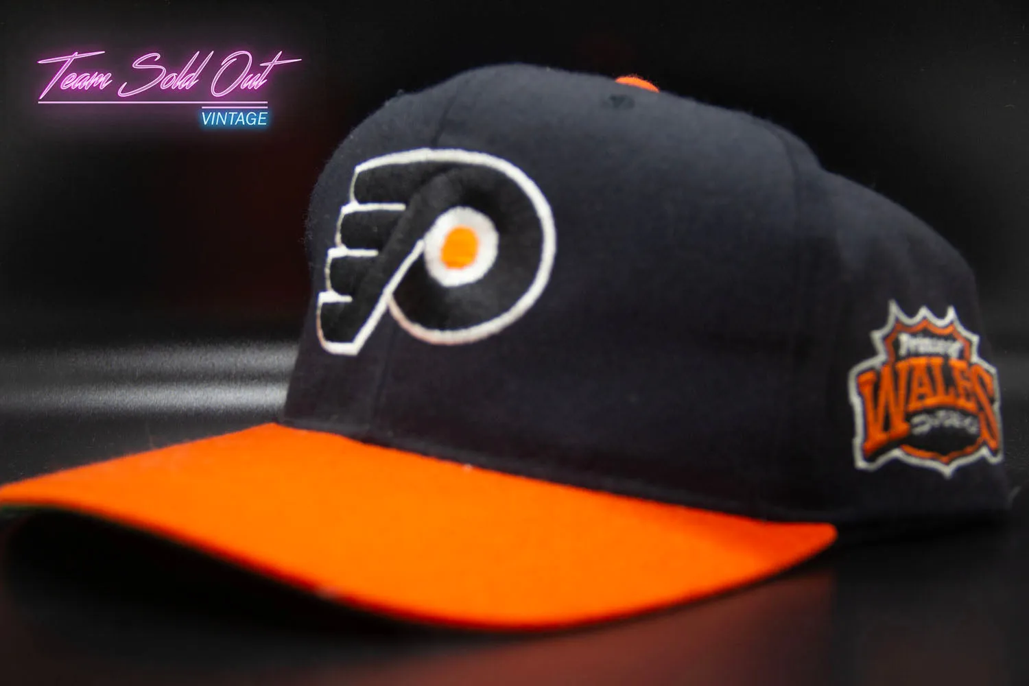 Vintage Starter Philadelphia Flyers Plain Logo Snapback Hat NHL